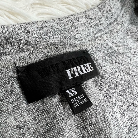 Aritzia Wilfred Free Devinette V-Neck Sweater Top - Picture 8 of 11